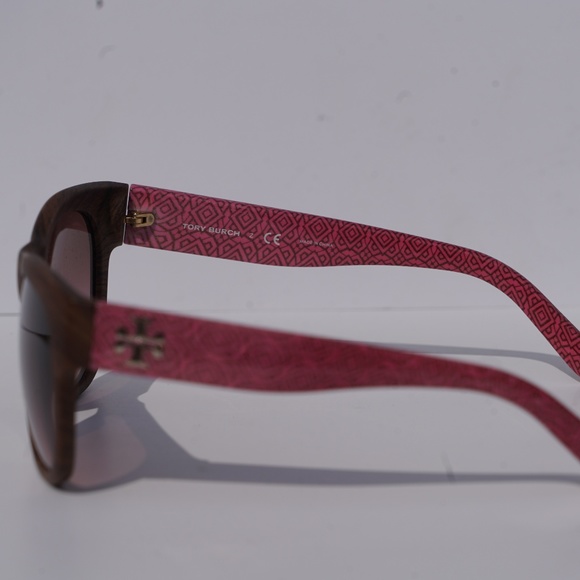 TORY BURCH WOODEN FRAME DESIGNER SUNGLASSES main image 4